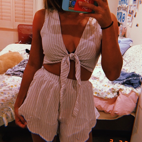 Showpo two piece set - Picture 5 of 6